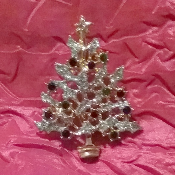 Vintage Rhinestone Christmas Tree Pin Brooch - Picture 1 of 4